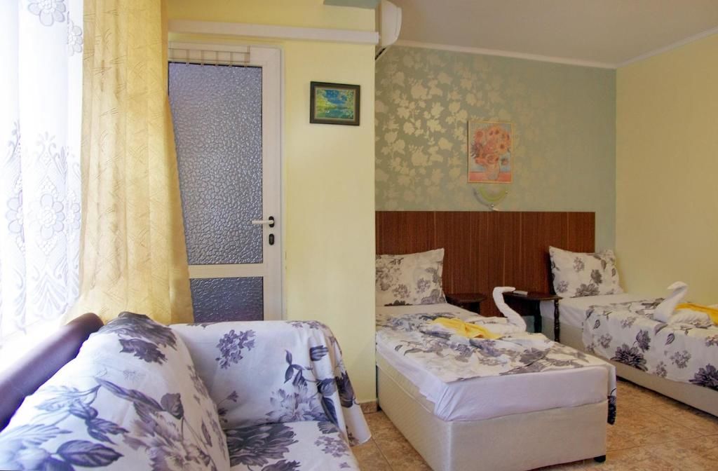 Гостевой дом Violeta 7 Guest House Несебр